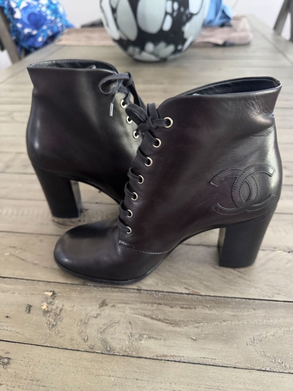 CHANEL Interlocking CC Logo Lace Up Ankle Boots Booties Black Leather 35.5